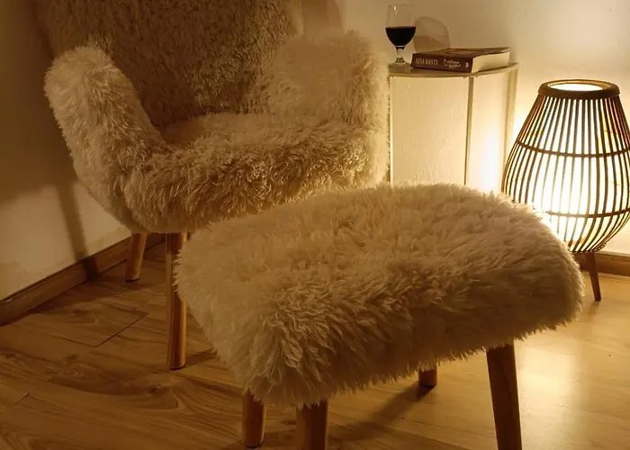 Rooster Retreat Aridaía